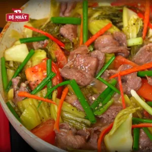 Cách làm món thịt bò xào dưa chua mềm ngon, đưa cơm